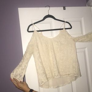 Cold shoulder ASTR top. Size small